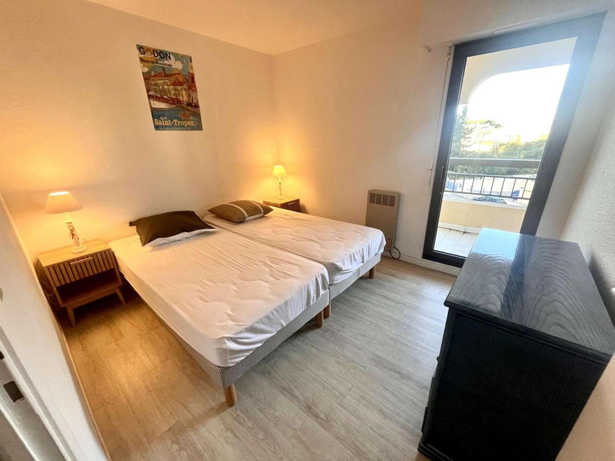 Appartement 2P, 4 Couchages, Terrasse Et Salon De Jardin A 200M De La Plage, Frejus - Fr-1-226A-22 Zewnętrze zdjęcie